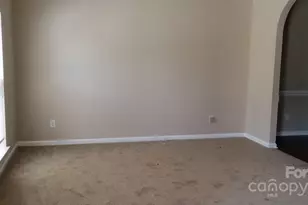 2319 Comfrey Ct, Charlotte, NC 28213 - Photo 5