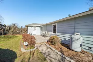 511 Oak Grove Rd, Flat Rock, NC 28731 - Photo 31