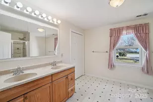 511 Oak Grove Rd, Flat Rock, NC 28731 - Photo 19