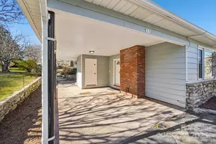 511 Oak Grove Rd, Flat Rock, NC 28731 - Photo 5