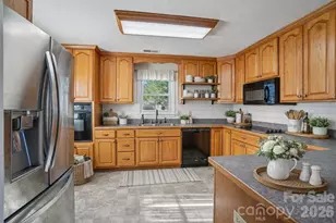 511 Oak Grove Rd, Flat Rock, NC 28731 - Photo 13