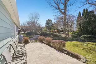 511 Oak Grove Rd, Flat Rock, NC 28731 - Photo 29