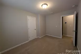 8419 Candlenut Ln, Charlotte, NC 28215 - Photo 31
