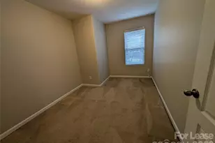 8419 Candlenut Ln, Charlotte, NC 28215 - Photo 29