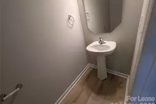 8419 Candlenut Ln, Charlotte, NC 28215 - Photo 15