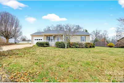 4 Plaza Drive, Granite Falls, NC 28630 - Photo 1