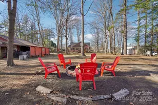 2510 Old Spartanburg Rd, East Flat Rock, NC 28726 - Photo 37