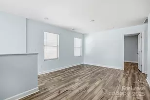 3909 Woodland View Dr, Charlotte, NC 28215 - Photo 15