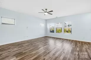 3909 Woodland View Dr, Charlotte, NC 28215 - Photo 5