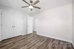 3909 Woodland View Dr, Charlotte, NC 28215 - Photo 23