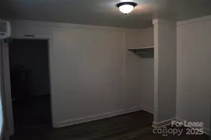 511 S Elm St, Statesville, NC 28677 - Photo 5