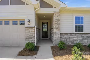 2719 Westmont Dr, Gastonia, NC 28052 - Photo 5