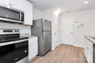 5209 Wolfridge Ave, Charlotte, NC 28214 - Photo 15