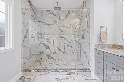 3670 9th Street Drive NE, Hickory, NC 28601 - Photo 9