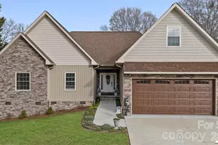 3670 9th Street Drive NE, Hickory, NC 28601 - Photo 1