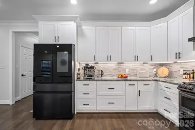 3670 9th Street Drive NE, Hickory, NC 28601 - Photo 5