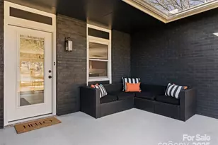 1109 S Prestonwood Dr, Hendersonville, NC 28739 - Photo 1