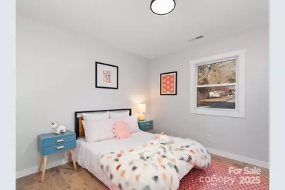 1109 S Prestonwood Drive, Hendersonville, NC 28739 - Photo 17