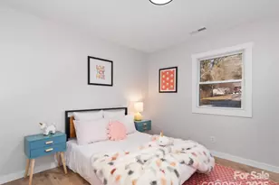 1109 S Prestonwood Dr, Hendersonville, NC 28739 - Photo 17