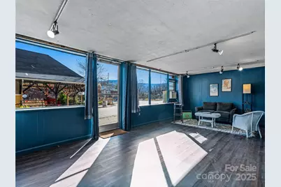 204 Sutton Avenue, Black Mountain, NC 28711 - Photo 11