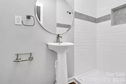 1015 W 4th Avenue, Gastonia, NC 28052 - Photo 15