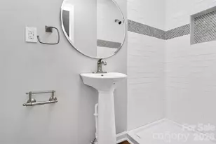 1015 W 4th Ave, Gastonia, NC 28052 - Photo 15