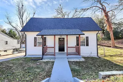 1015 W 4th Avenue, Gastonia, NC 28052 - Photo 1