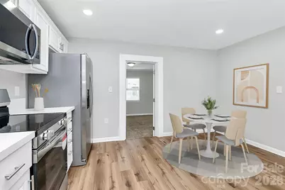1015 W 4th Avenue, Gastonia, NC 28052 - Photo 7