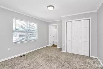 1015 W 4th Avenue, Gastonia, NC 28052 - Photo 17