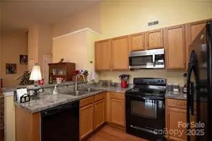 2124 Clear Brooke Dr, Kannapolis, NC 28083 - Photo 5