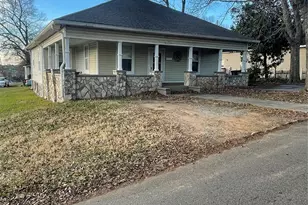 722 Live Oak St, Shelby, NC 28150 - Photo 1