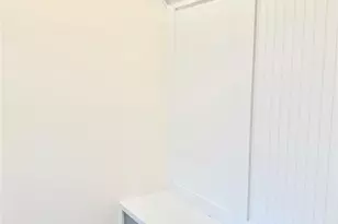 10211 Glenmere Crk Cir, Charlotte, NC 28262 - Photo 7