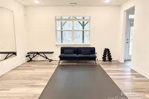 10211 Glenmere Crk Cir, Charlotte, NC 28262 - Photo 5