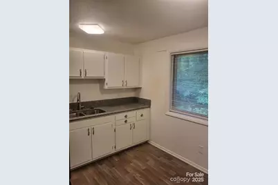 4731 Highlake Drive, Charlotte, NC 28215 - Photo 3