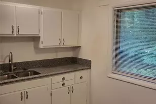 4731 Highlake Dr, Charlotte, NC 28215 - Photo 3