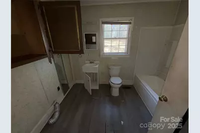 1424 W Mauney Avenue, Gastonia, NC 28052 - Photo 5