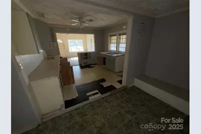 1424 W Mauney Avenue, Gastonia, NC 28052 - Photo 9