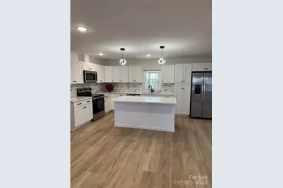 3334 Sudbury Road, Charlotte, NC 28205 - Photo 3