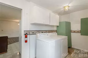 135 Reservoir Dr, Hendersonville, NC 28739 - Photo 17