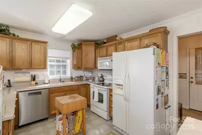 135 Reservoir Drive, Hendersonville, NC 28739 - Photo 11