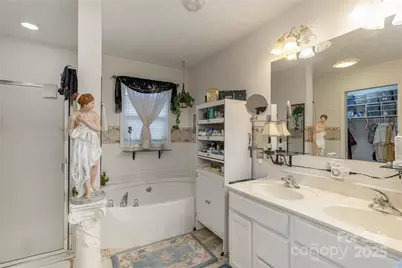 135 Reservoir Drive, Hendersonville, NC 28739 - Photo 17