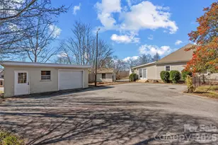 21 Ben Owenby Rd, Fairview, NC 28730 - Photo 31