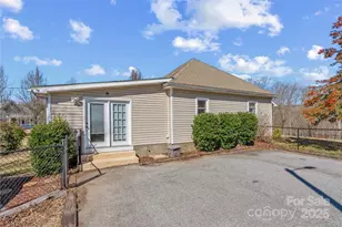 21 Ben Owenby Rd, Fairview, NC 28730 - Photo 5