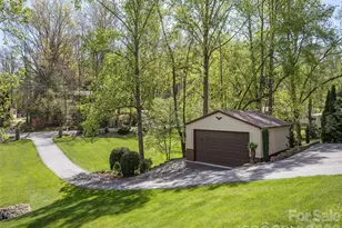 514 Whispering Hills Dr, Hendersonville, NC 28792 - Photo 47