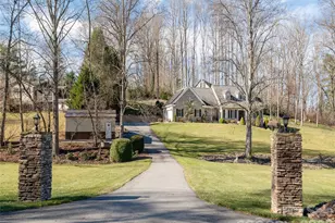 514 Whispering Hills Dr, Hendersonville, NC 28792 - Photo 3