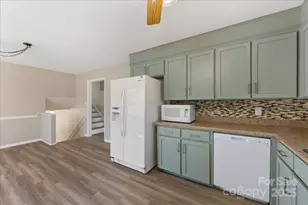 2418 Vista Dr, Charlotte, NC 28212 - Photo 11