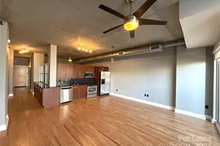 505 E 6th St, Charlotte, NC 28202 - Photo 9