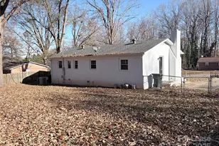 2567 Bob White Ln, Gastonia, NC 28056 - Photo 3