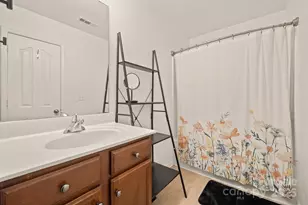 9404 Quilting Bee Lane, Charlotte, NC 28216 - Photo 23