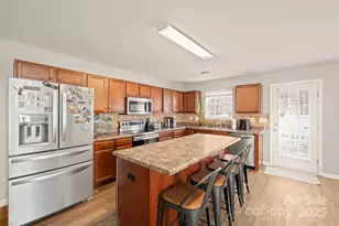 9404 Quilting Bee Lane, Charlotte, NC 28216 - Photo 11